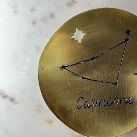 ✨ Anthropologie Zodiac Jewelry Holder in Gold , Capricorn ✨ - Picture 5 of 7